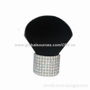 Kabuki makeup brush with synthetic hair and bling bling stones finish